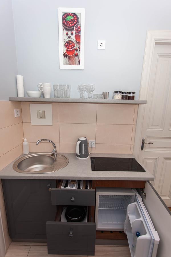 Apartmán Snizhna 4 Lvov Exteriér fotografie