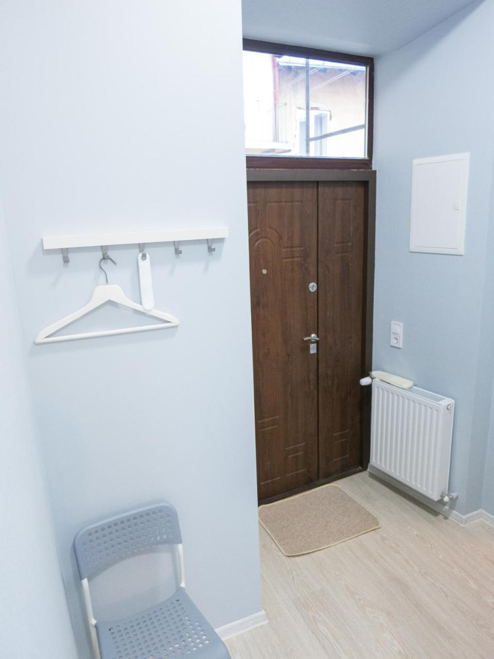 Apartmán Snizhna 4 Lvov Exteriér fotografie